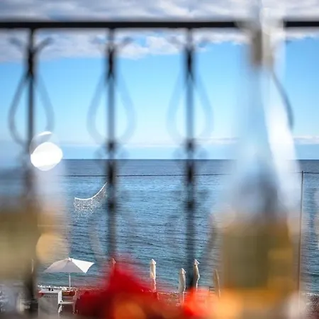 Appartement Le Coq Livieri - Wifi - Seafront - Town Centre *