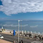 Le Coq Livieri - Wifi - Seafront - Town Centre شقة مينتون