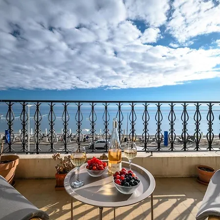 Daire Le Coq Livieri - Wifi - Seafront - Town Centre *