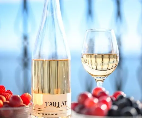 Le Coq Livieri - Wifi - Seafront - Town Centre *